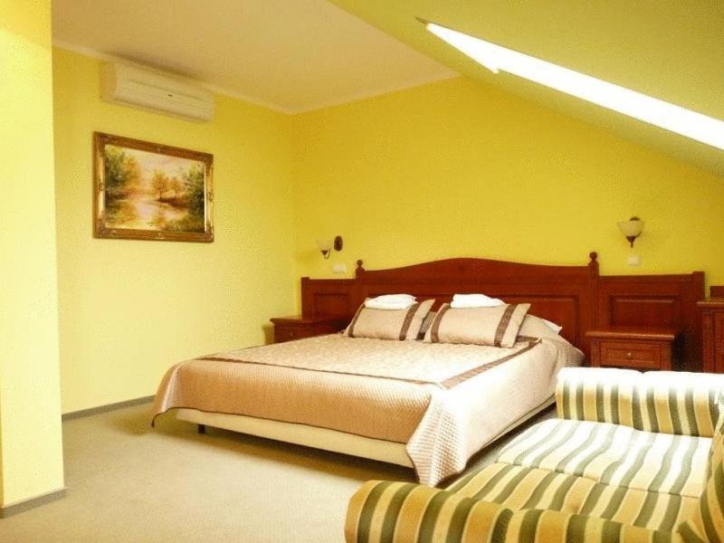 Zajazd Sokol Otel Nienadówka Dış mekan fotoğraf